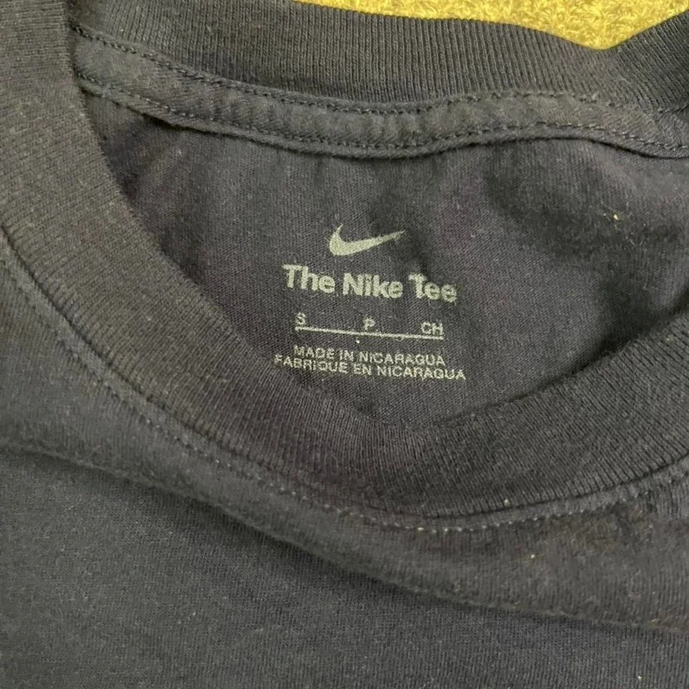 Nike NY Yankees Women's  Tee #11 VOLPE Size S EUC Blokecore Athleisure D1-74
